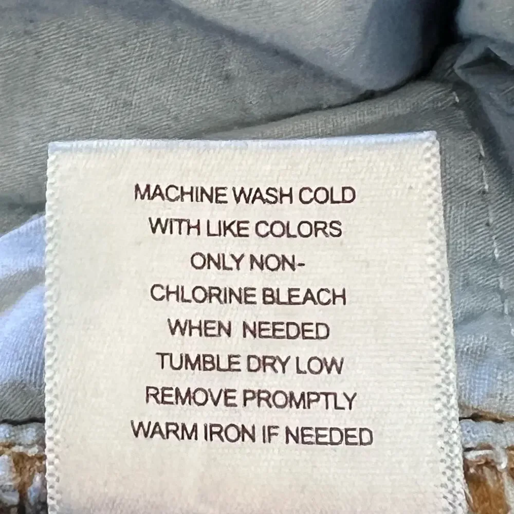 a loves a Women’s High-Rise Medium Wash Straight Leg Fringe Hem Jeans 27 EUC - Picture 14 of 16